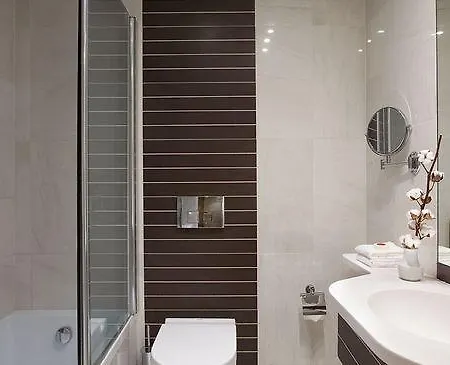 Titania Hotell 4*